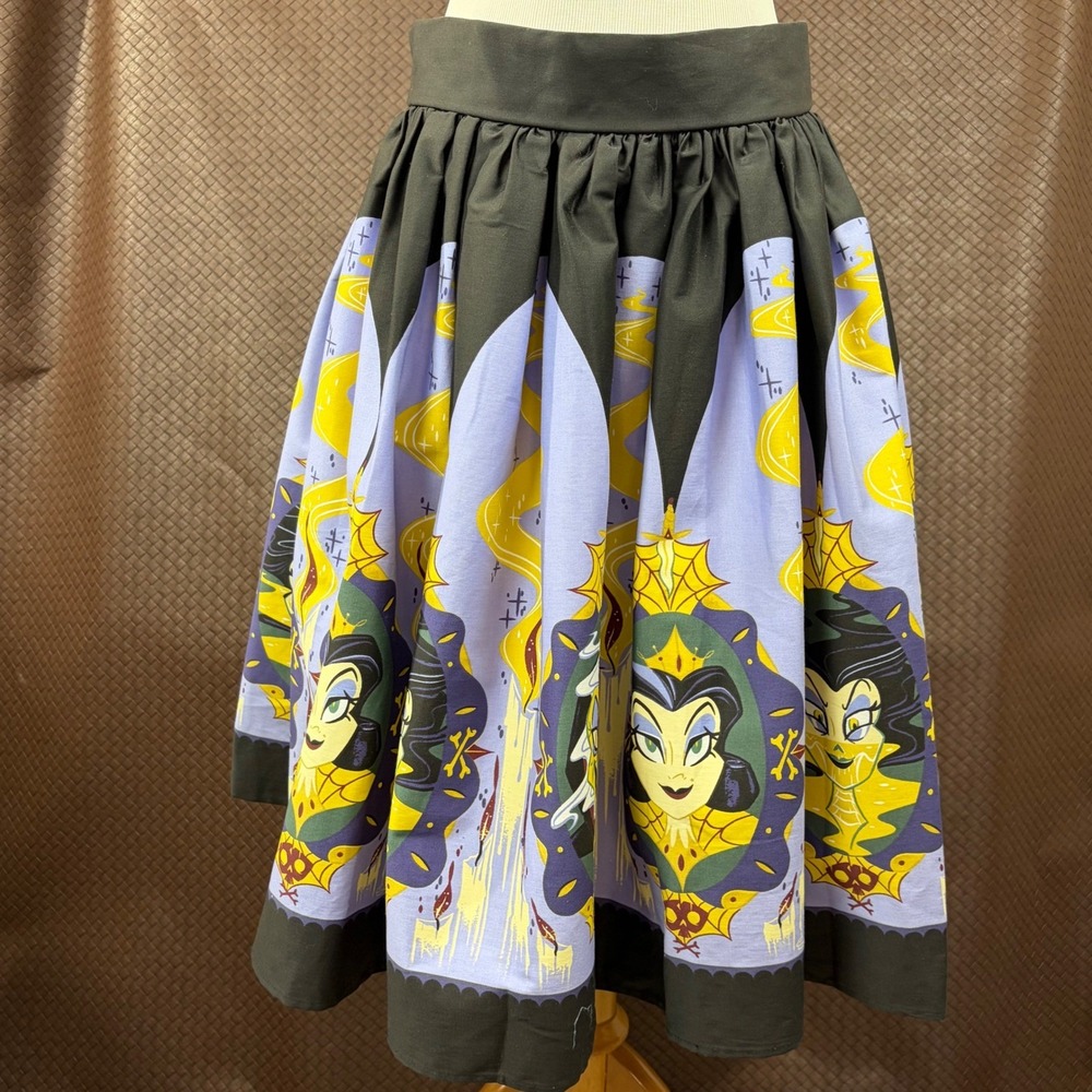 Pinup Couture Novelty Print Swing Skirt Evil Queen Retro Black Purple L